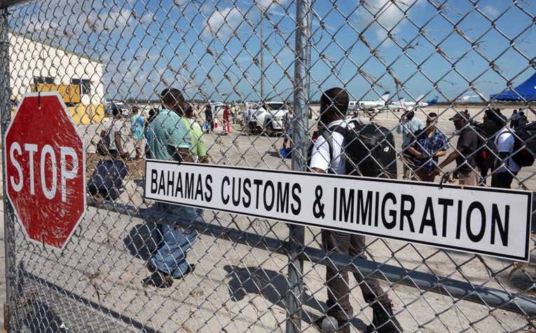 Evakuirane obitelji s Bahama morale napustiti brod za SAD, nisu imale vizu